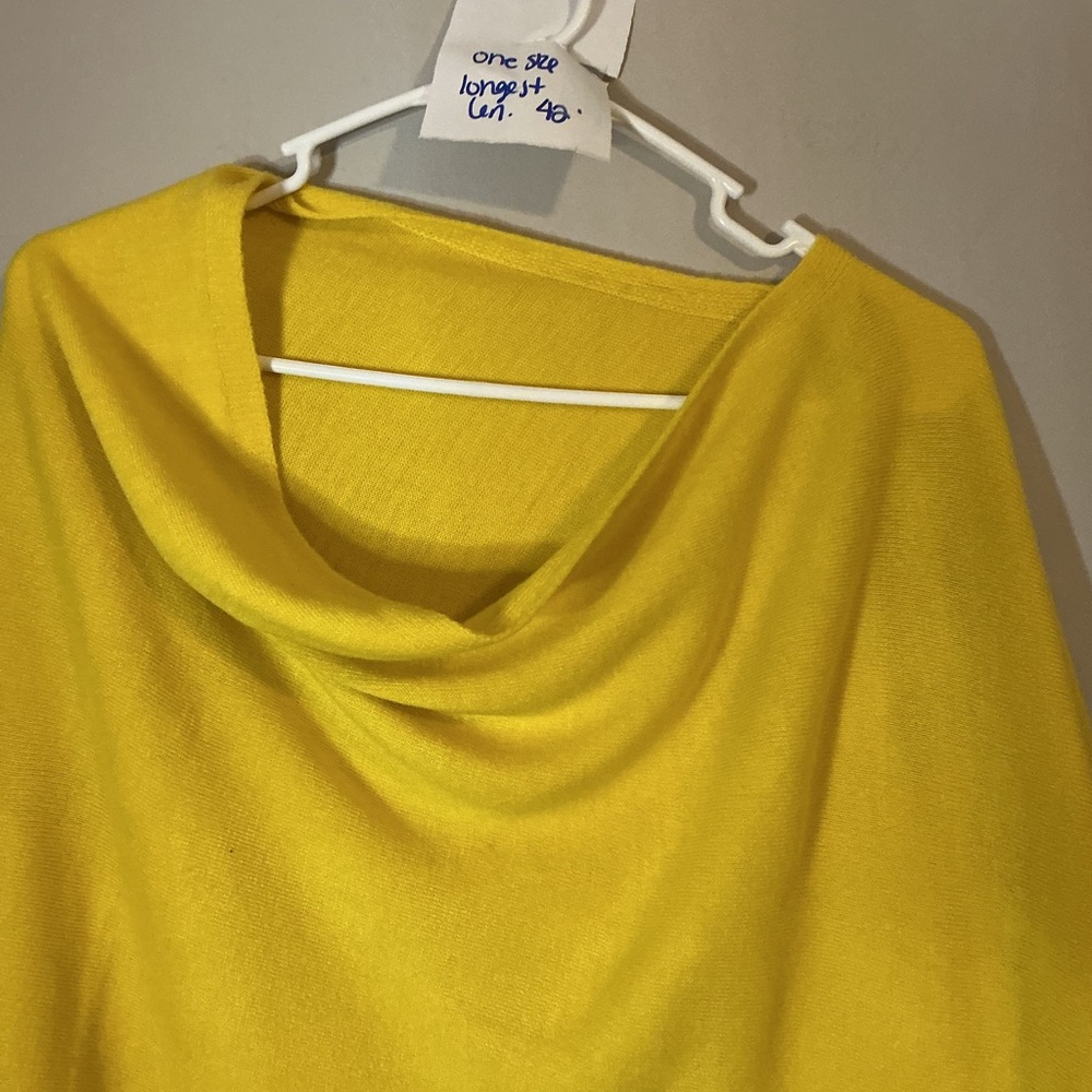Coco + Carmen Sunny Yellow Poncho | One Size | Layering Essential - Picture 6 of 7